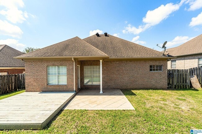 Building Photo - 916 Daventry Trail