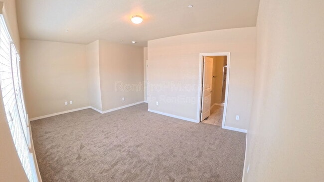 Building Photo - 3800 Manhattan Ave