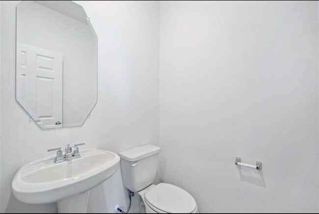 Building Photo - 6918 Telean St