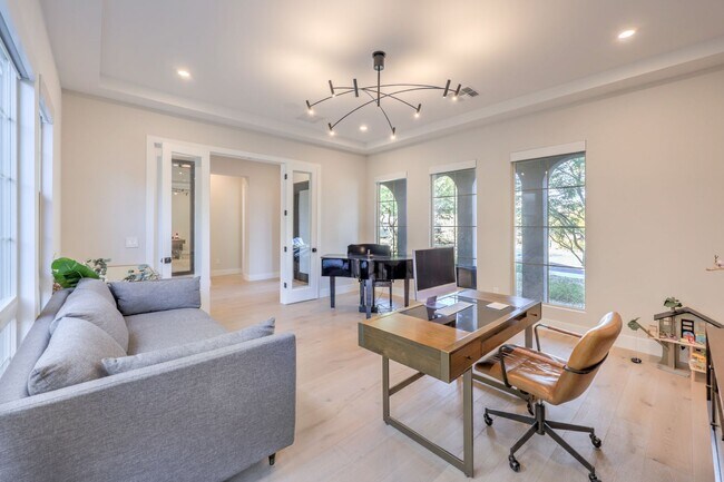 Building Photo - Exquisite 6-bed/ 6-bath residence nestled within the prestigious, guard-gated community of Revere...