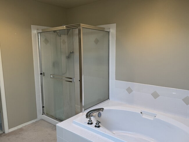 Building Photo - 7825 Amethyst Loop NW