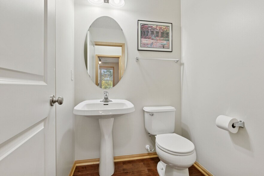 Building Photo - 10749 Falling Water Ln