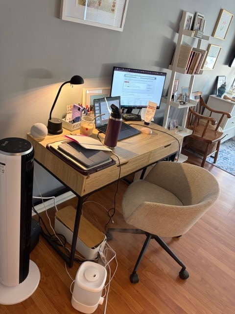 Space for a desk - 1711 Massachusetts Ave NW