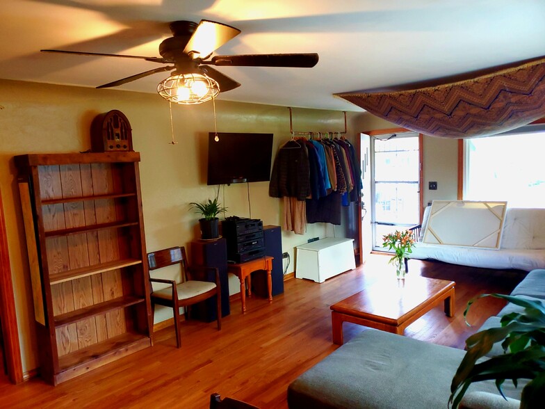 Building Photo - 3757 S. Acoma St.