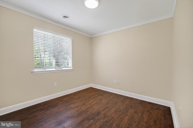 Building Photo - 31 Brookside Ct