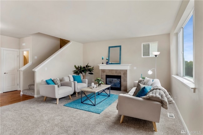 Building Photo - 1548 Farina Lp SE