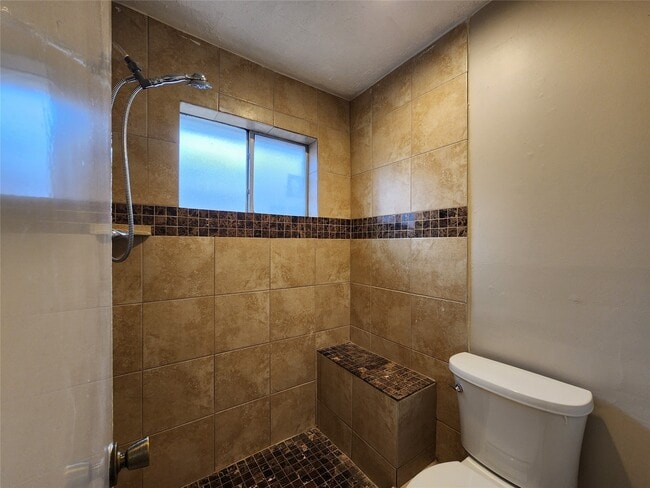 Building Photo - 8327 Bird Run Dr