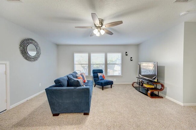 Building Photo - 4907 Mountain Fork