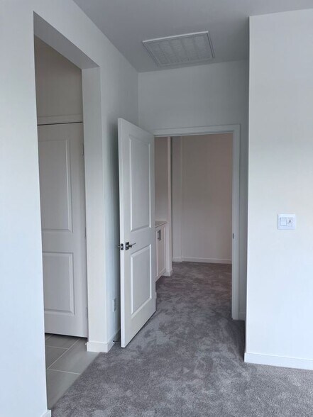 Building Photo - 4085 Spring Haven Ln