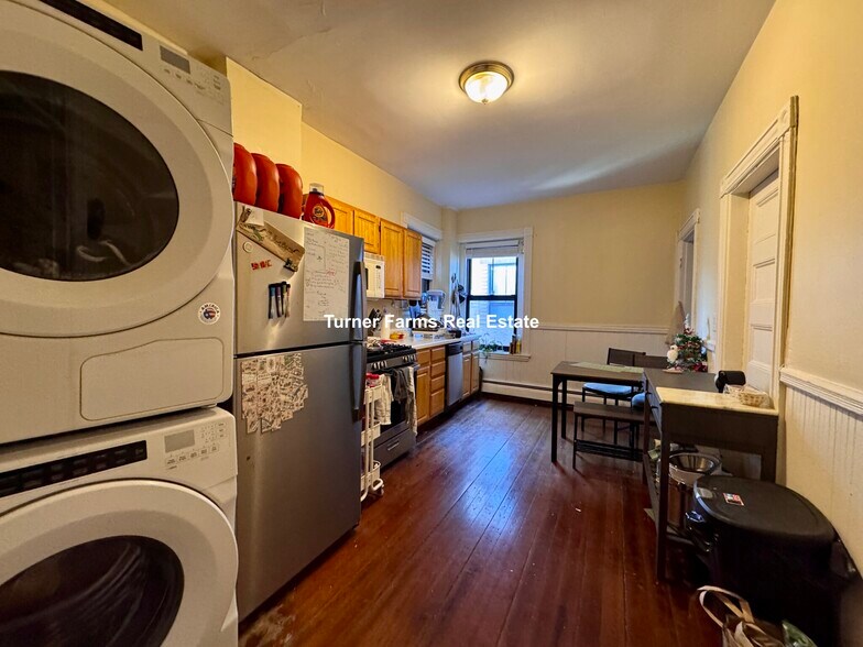 Building Photo - 1512 Tremont St