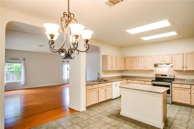 Building Photo - 1706 Chino Cove