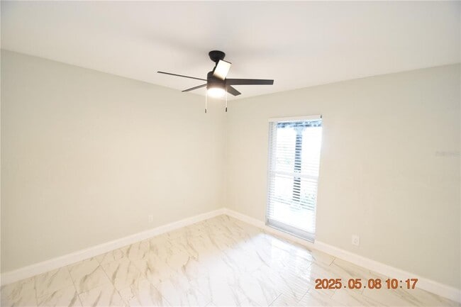 Building Photo - 1019 Spindle Palm Way