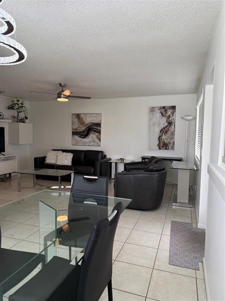 Building Photo - 144 Farnham F