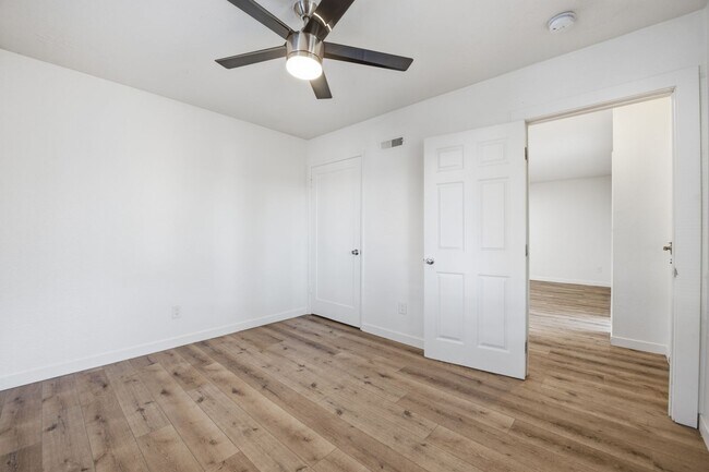 Building Photo - 6269 Mary Ln Dr