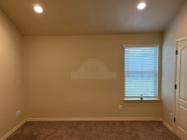 Building Photo - 5910 Cordillera Dr