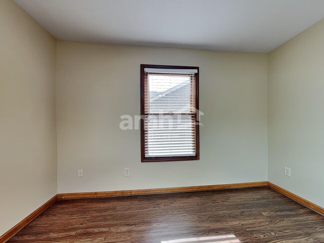 Building Photo - 517 Stone Path Ct