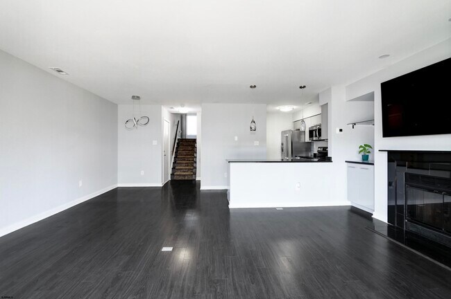 Building Photo - 903 Harbour Cove
