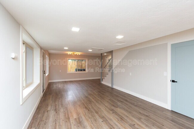 Building Photo - 5464 Gilbert Dr