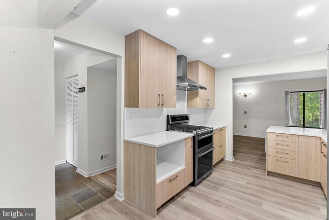 Building Photo - 11545 Hearthstone Ct