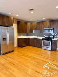 Building Photo - 3433 S Indiana Ave