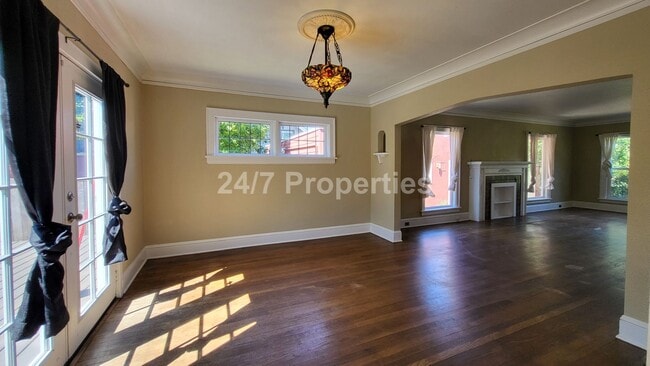 Building Photo - 2024-4624MF