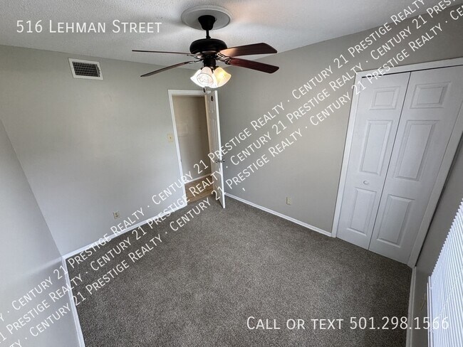 Building Photo - 516 Lehman Dr