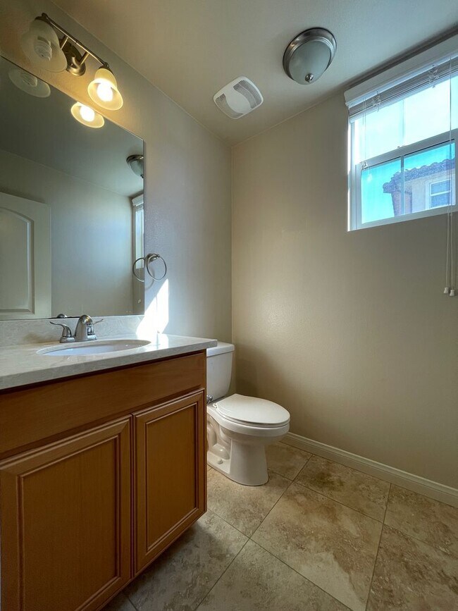 Building Photo - 534 Camden Yards Wy