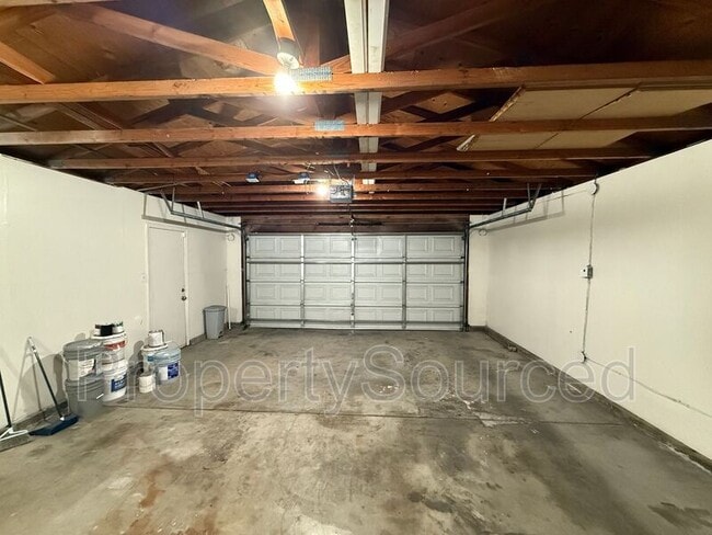 Building Photo - 426 J St