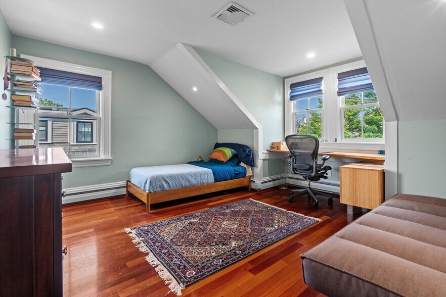 Building Photo - 63 Ellery St