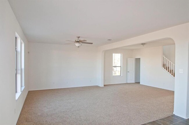 Building Photo - 317 Springbrook Rd
