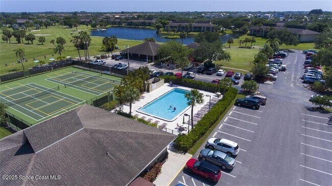 Building Photo - 27 Plantation Dr