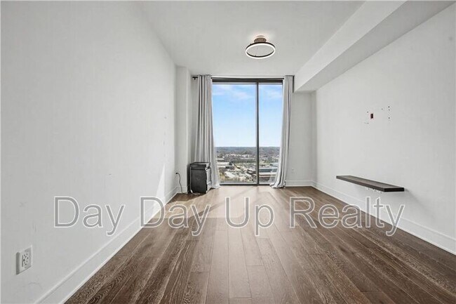 Building Photo - 788 West Marietta St NW