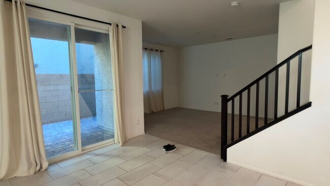 Building Photo - 10610 Sariah Skye Ave