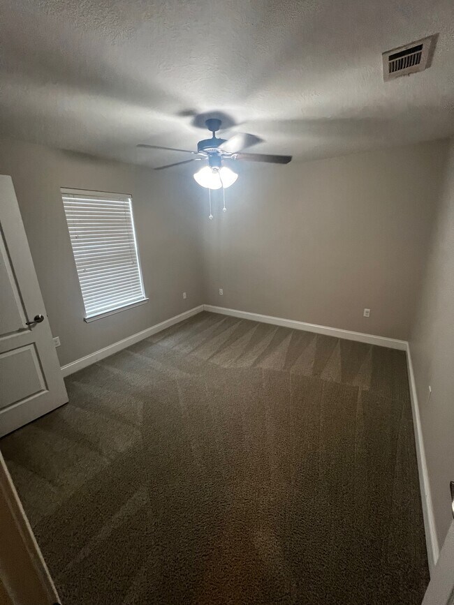 Building Photo - 9722 Misty Meadow Ln