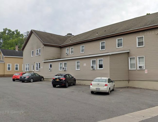 Building Photo - 49 Tappan St