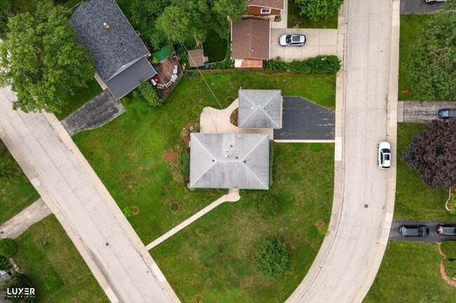 Building Photo - 1032 Whitfield Rd