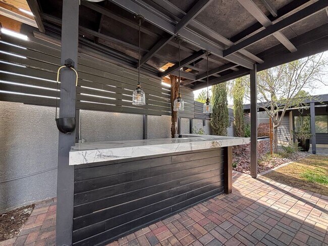 Building Photo - 11548 Valentino Ln