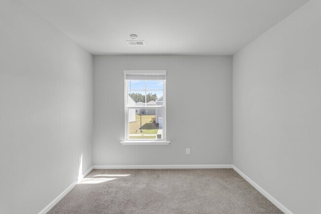 Building Photo - 3 Bedroom, 3 Bathroom Home in Pine Hills of Cane Bay-Summerville