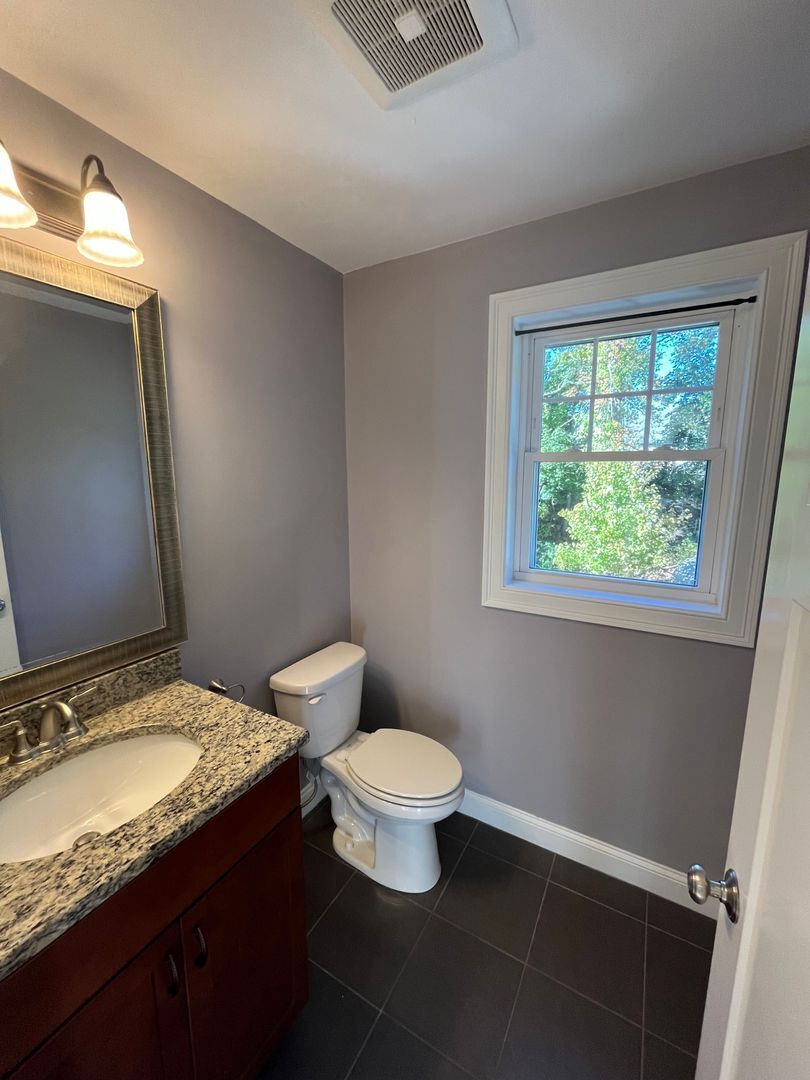 Building Photo - 8 Sugar Maple Ln