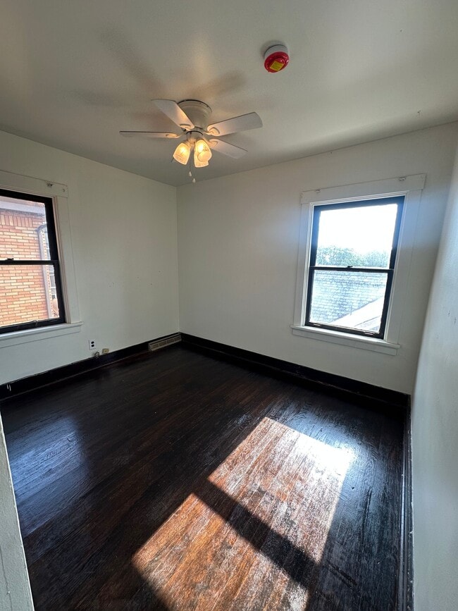 Building Photo - 330 Lavina Ave