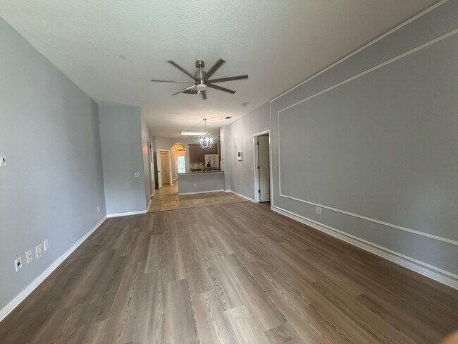 Building Photo - 3004 Downan Point Dr