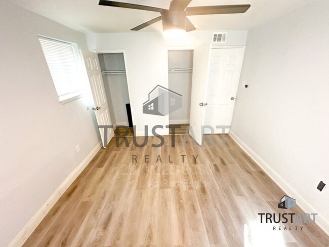 Building Photo - 9712 Bustleton Ave