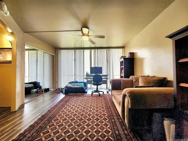 Building Photo - 95-273-273 Waikalani Dr