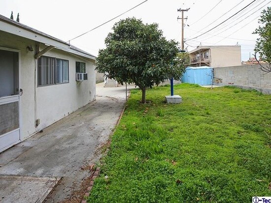 Building Photo - 621 Price Dr