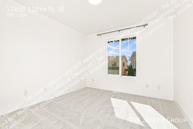 Building Photo - 17850 110th Pl SE