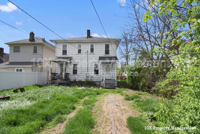 Building Photo - 332 Lechner Ave