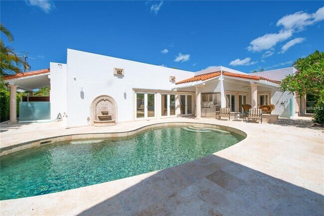 Building Photo - 5645 America Dr