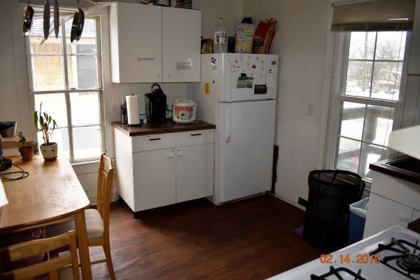 Building Photo - 533 Elizabeth St