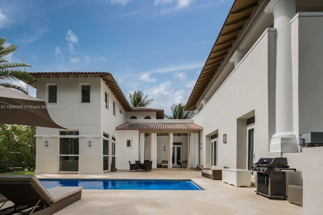 Building Photo - 112 Paloma Dr