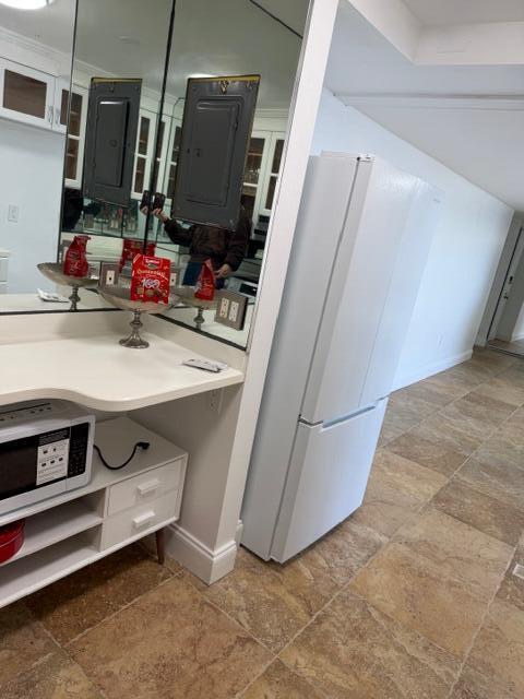 Building Photo - 5600 N Flagler Dr